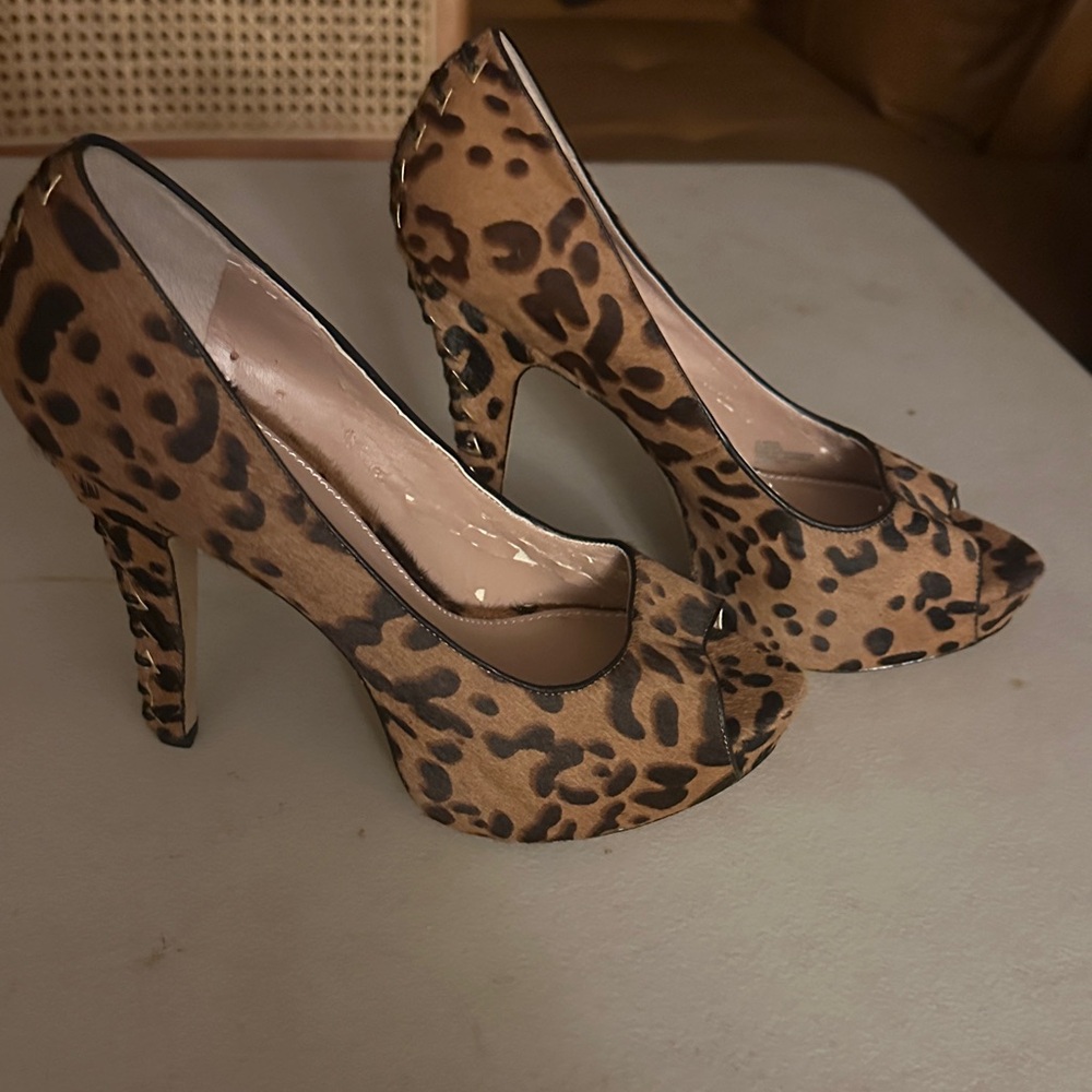 Vince Camino Leopard Print Peep Toe Heels